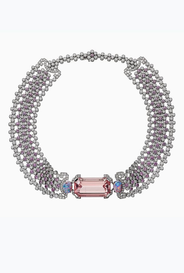 قلادة ديور من الذهب الأبيض والماس والياقوت