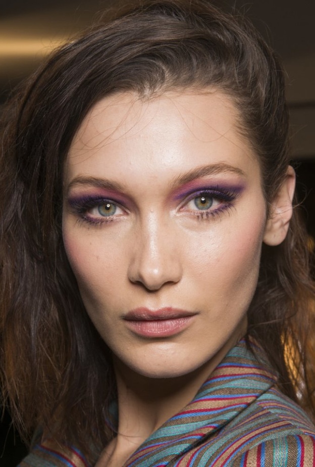 الآيلاينر الأسود المسحوب والجريء