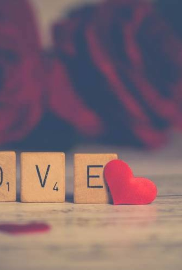 يَعتبر رجل برج الميزان الحب، عنصراً مهماً في حياته يُشعره بالإتزان والإستقرار