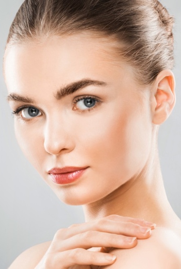 تعرفي على فوائد الفيتامينات للبشرة