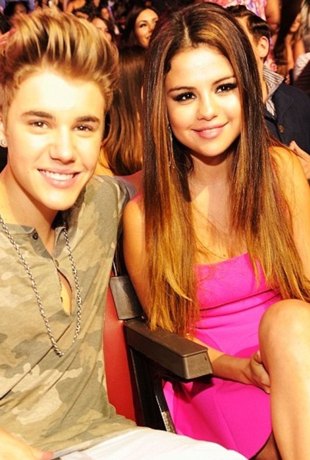 جاستن بيبر وسيلينا جوميز