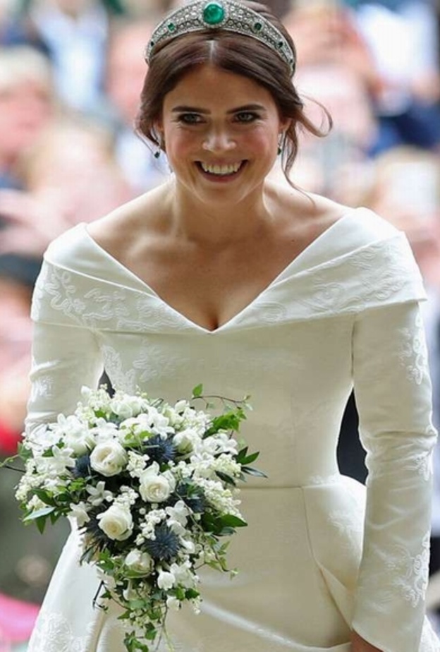  غصن الاس ضروري في بوكيه الاميرات في بريطانيا