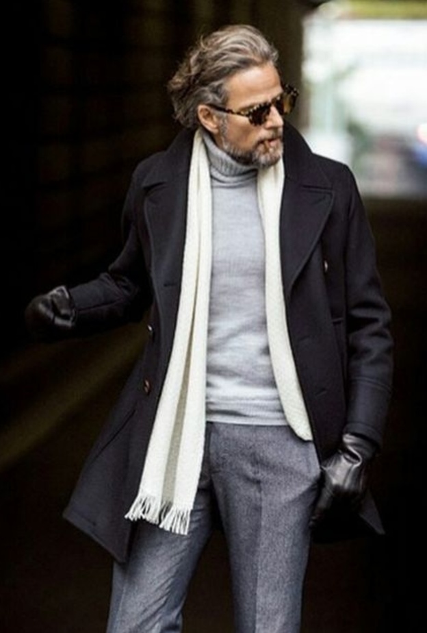 أسلوب جذاب وشبابي بتنسيق الوشاح بنقشة ناعمة مع الكارديغان