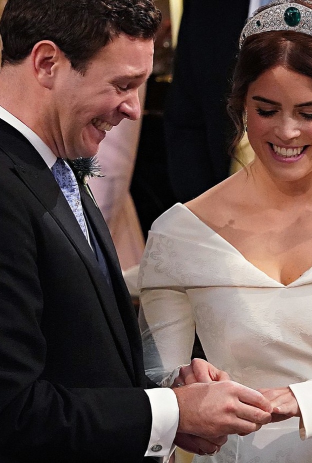  فستان الأميرة eugenie