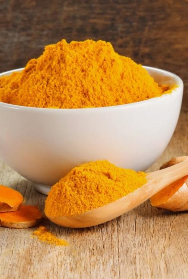 فوائد الكركم لعلاج سرطان الثدي