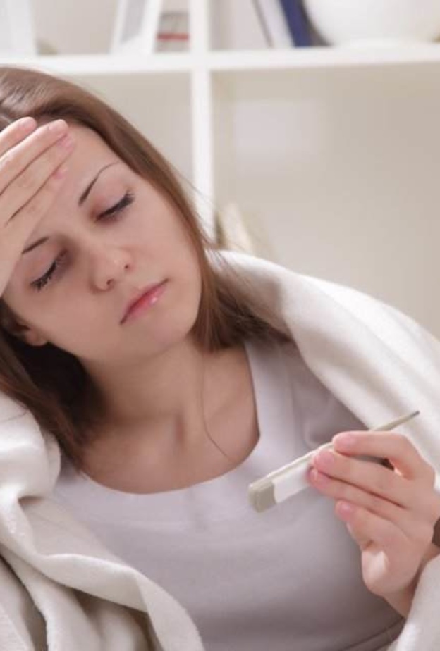 الحمى من أبرز أعراض الإصابة بمرض الملاريا