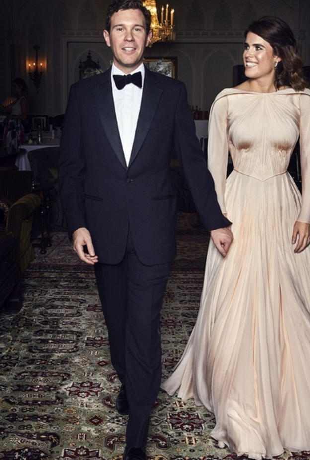  تفاصيل إطلالة الأميرة يوجين في حفلة ما بعد حفل الزفاف