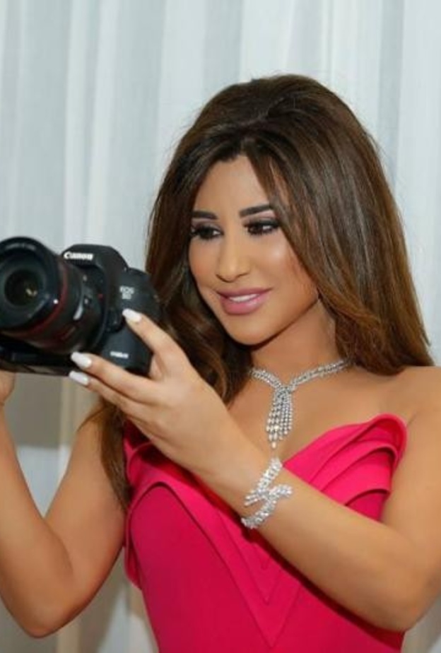  طقم مجوهرات ملكي من نجوى كرم