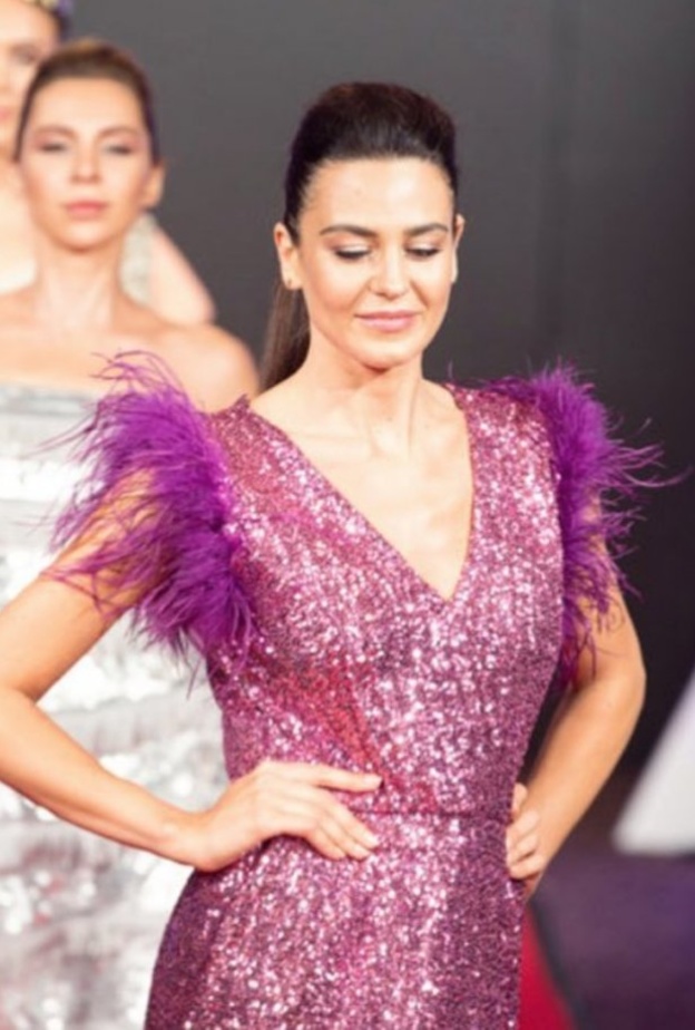 فستان سهرة من تصميم صفاء