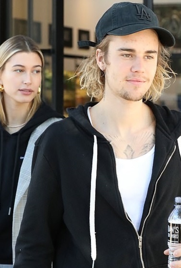 جاستن بيبر وهايلي بالدوين