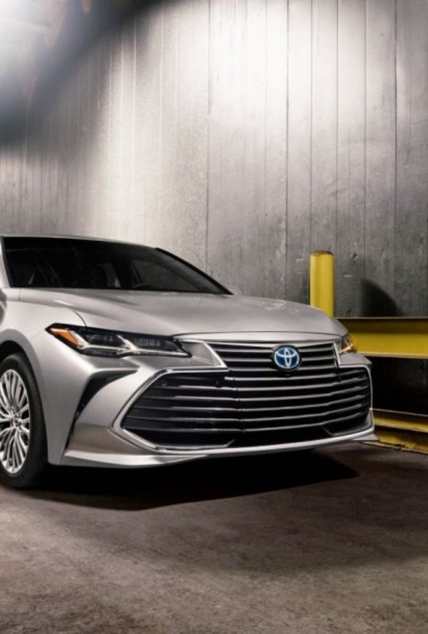 تويوتا افالون 2019 متوفرة بعدة فئات