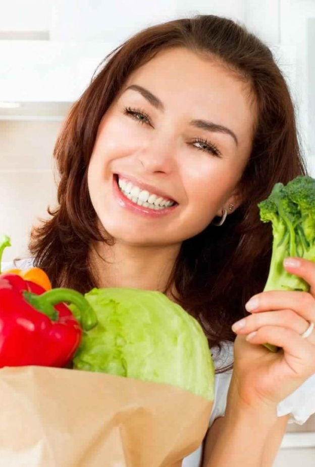 طرق لتنظيف الجسم من رواسب الوجبات الدسمة