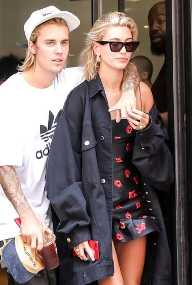 جاستن بيبر وهايلي بالدوين