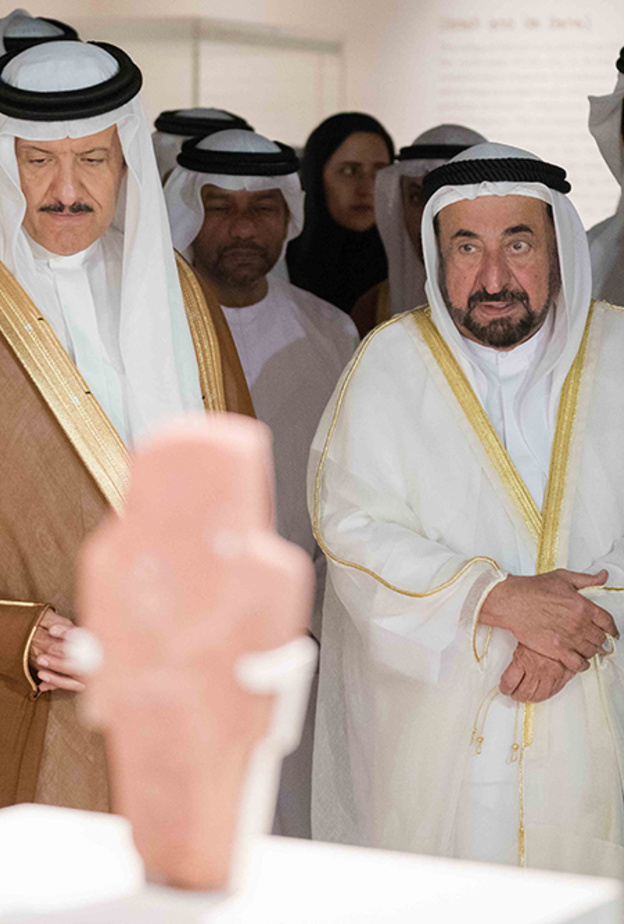 افتتاح معرض "صدى القوافل" بحظور حاكم الشارقة والأمير سلطان بن سلمان