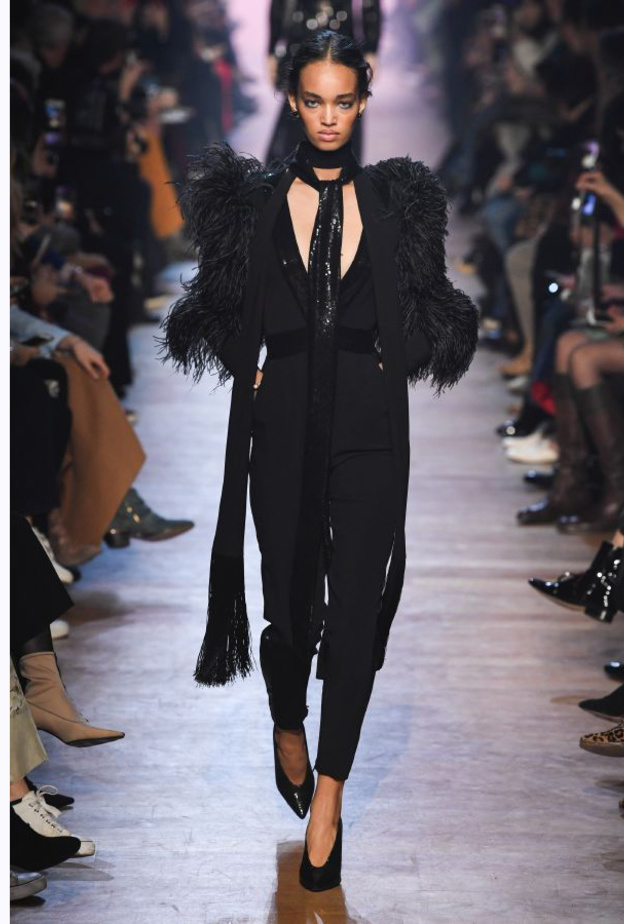  Elie Saab جمبسوت أسود للسهرة من