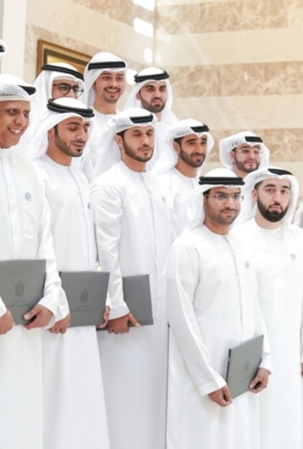 من المصدر أثناء تخريج منتسبي الدفعة الرابعة لبرنامج قيادات المستقبل في أبوظبي