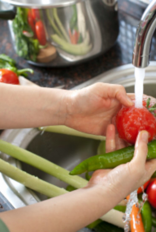 غسل اليدين أهم طرق الوقاية من الزحار الأميبي