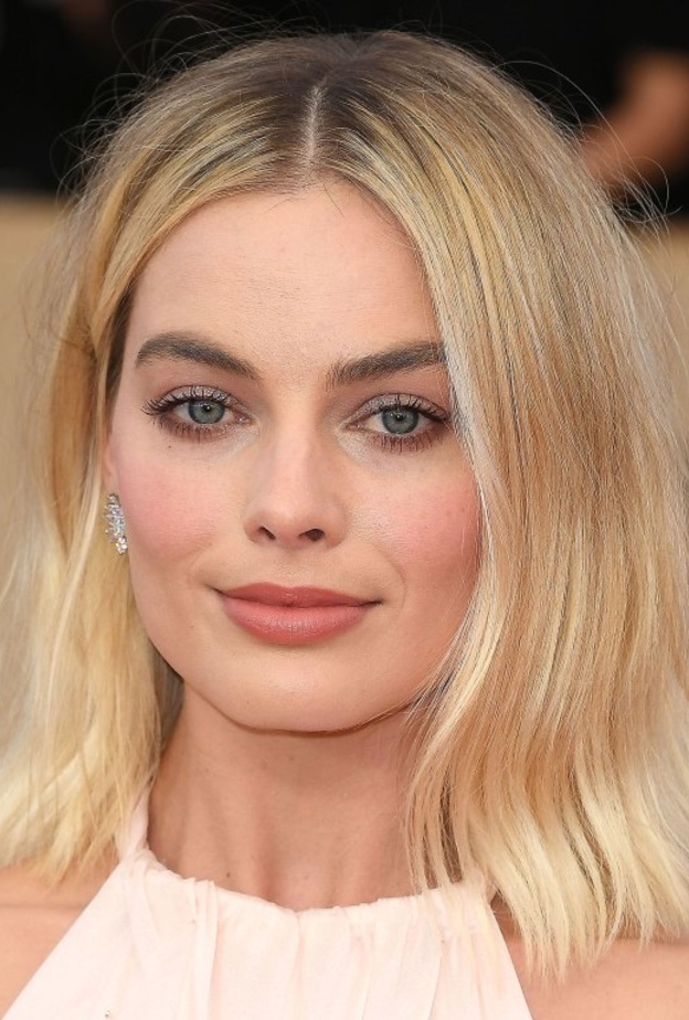 آيشواريا راي بأحمر شفاه رائع ف حفل كان 2018