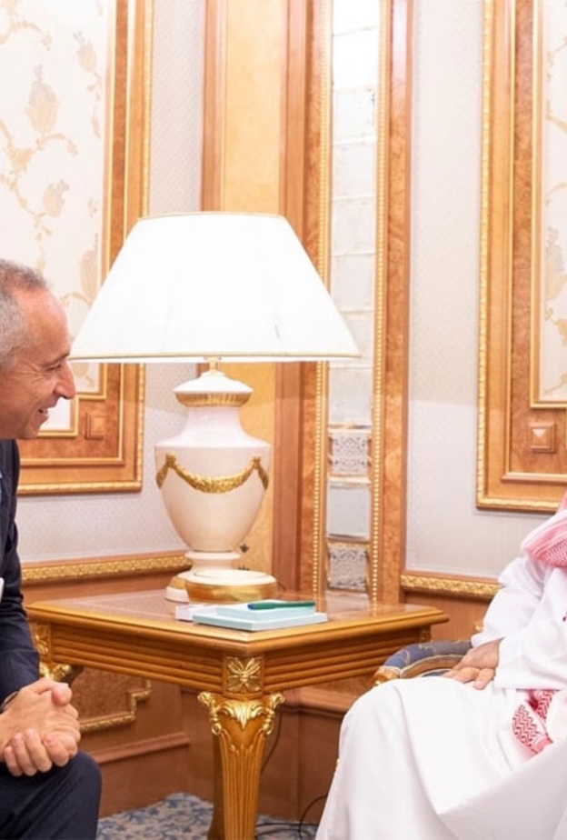 صاحب السمو الملكي الأمير محمد بن سلمان بن عبدالعزيز ولي العهد مع رئيس صندوق الاستثمارات الروسي