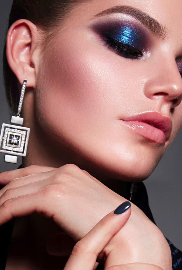 مكياج عيون سموكي