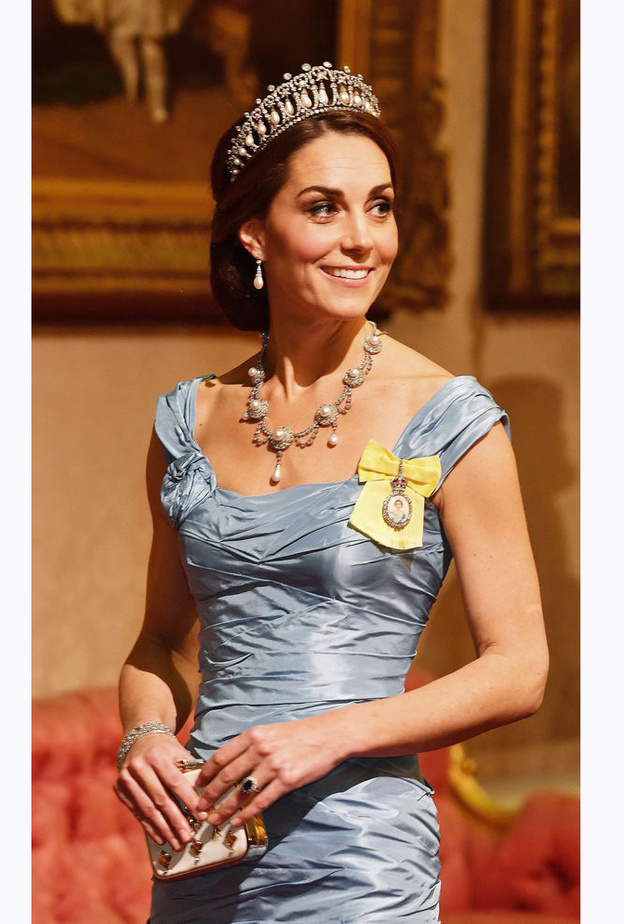 لحظة وصول دوق ودوقة كمبردج