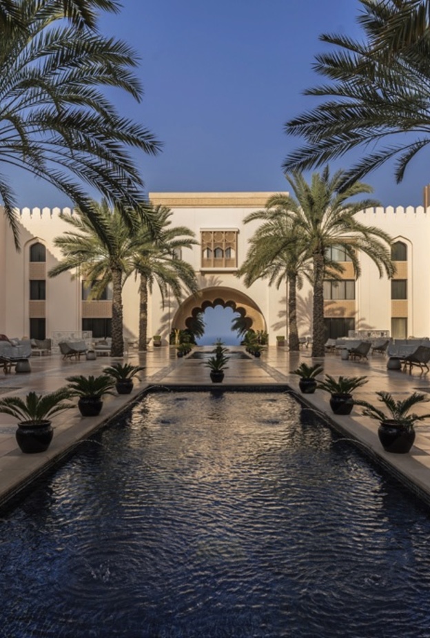 نظرة الى الفندق