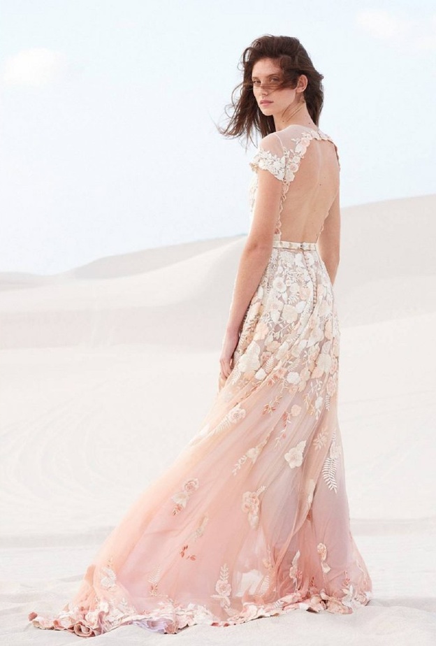 فساتين زفاف ملونة