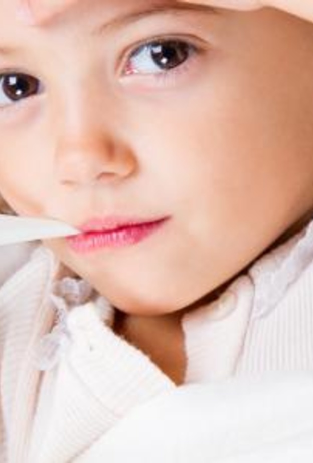 طرق خفض حرارة الطفل بسرعة