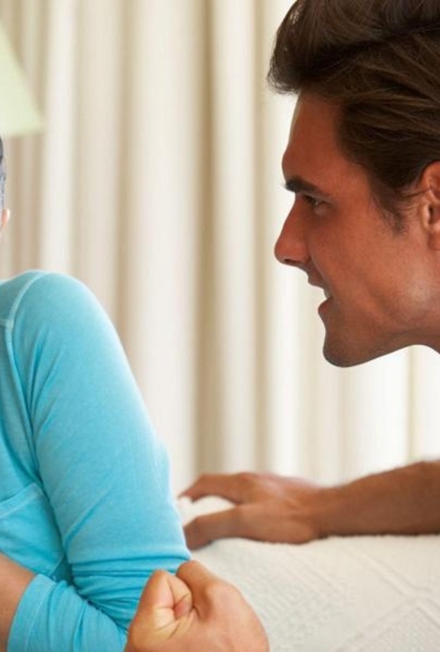 5 إشارات هامة تخبرك بأن الرجل المتقدم للزواج منك رجل متسلط