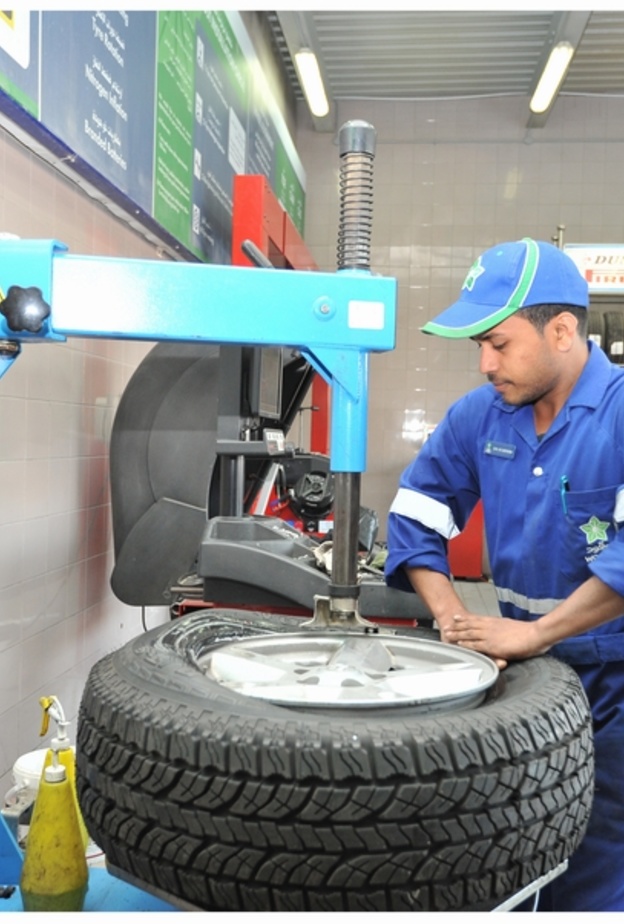  بعض الأجزاء في عضلات السيارة تتطلب تغيير الزيت بشكل منتظم مثل المساعدين وعلبة المقود