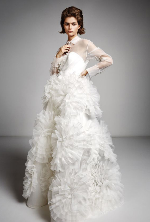 فستان زفاف قصير من فيكتور اند رولف لمجموعة خريف 2019