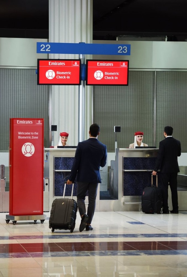 مطار دبي يقدم تجربة سفر سلسة مع أول مسار "بيومتري" متكامل في العالم