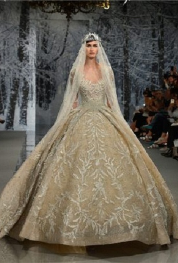 فساتين من العصور الوسطى