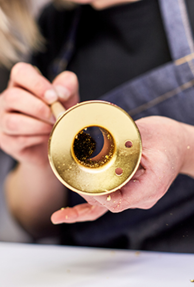 احمي شعركِ من أضرار الحرارة العالية.. تعرفي الى مجفف الشعر Dyson Supersonic