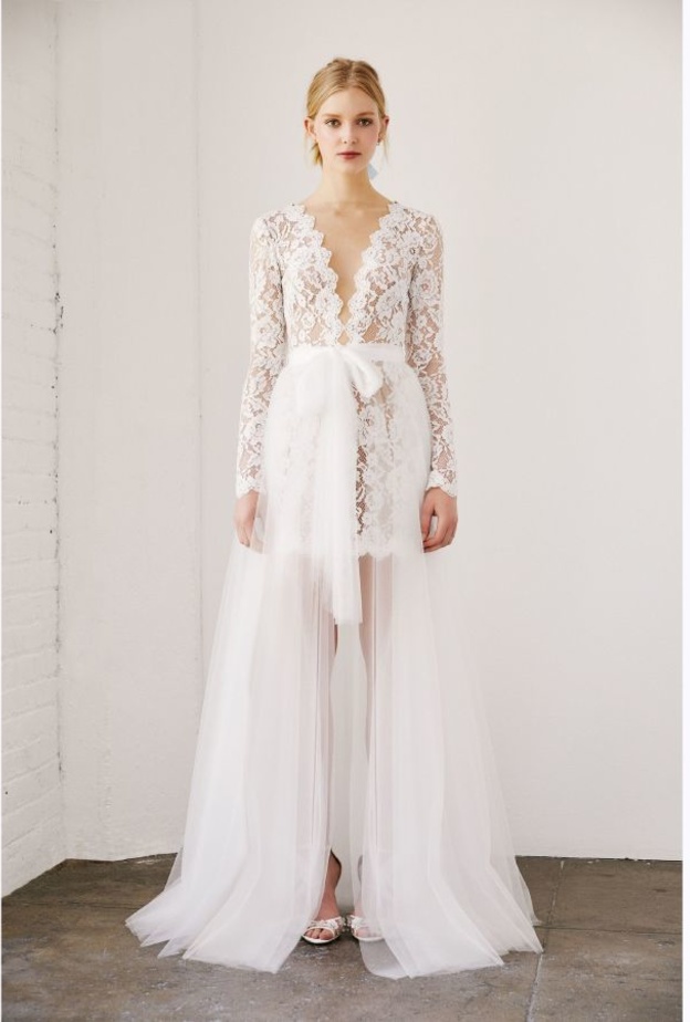 فستان من pronovias