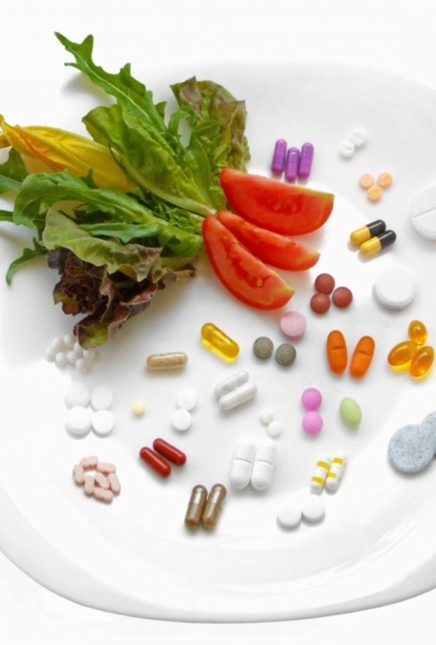 انواع المكملات الغذائية واهم فوائدها واضرارها