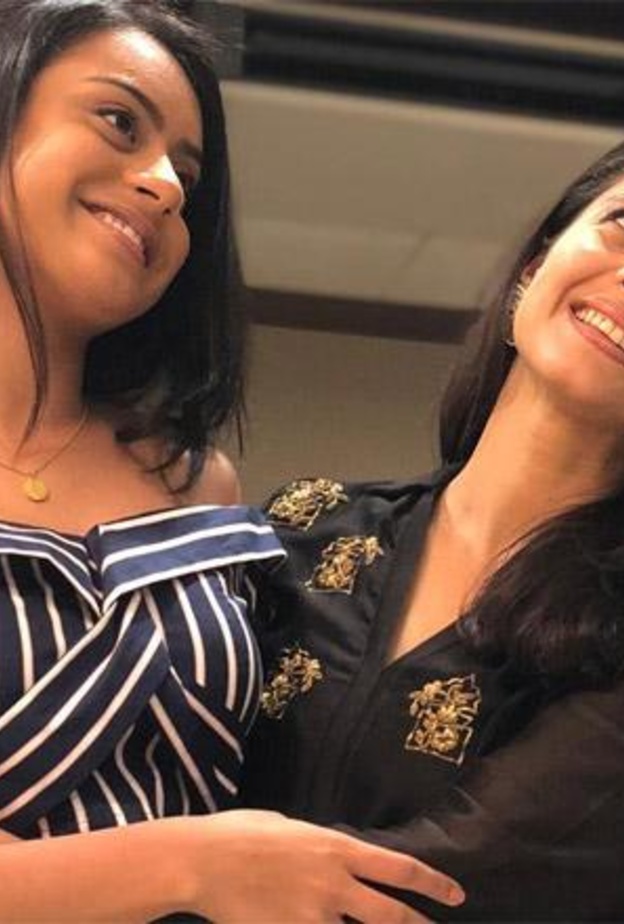  كاجول وزوجها يشتريان منزل لابنتهما في سنغافورة