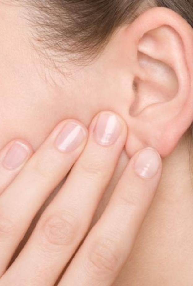 الأورام الخلف الأذن تسبب التهاب الأذن الوسطى عند الكبار