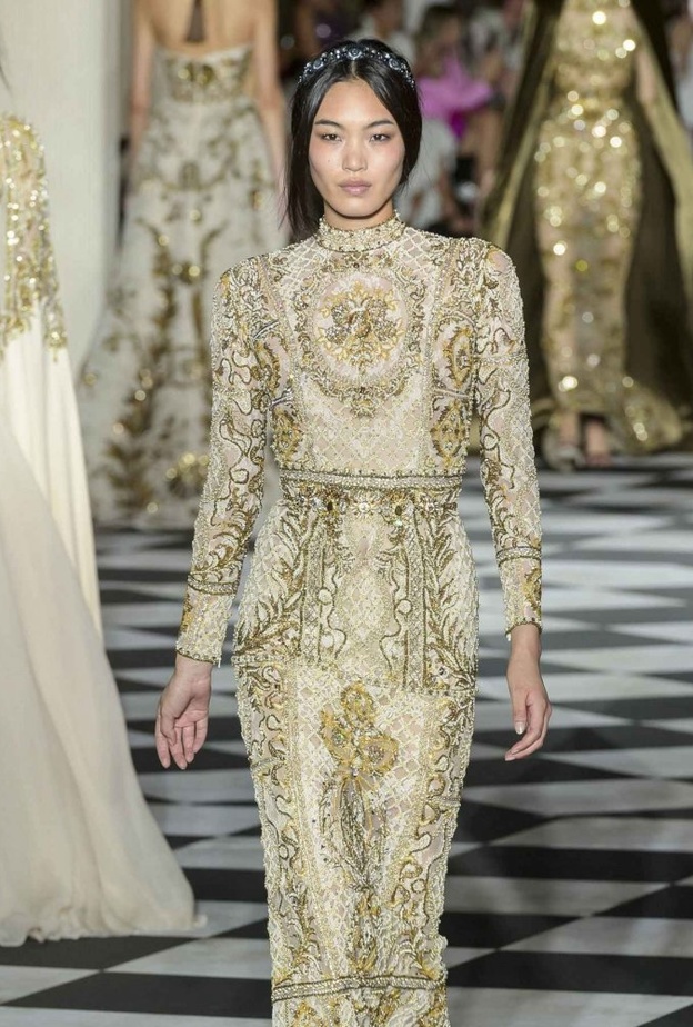 فستان خطوبة مميز