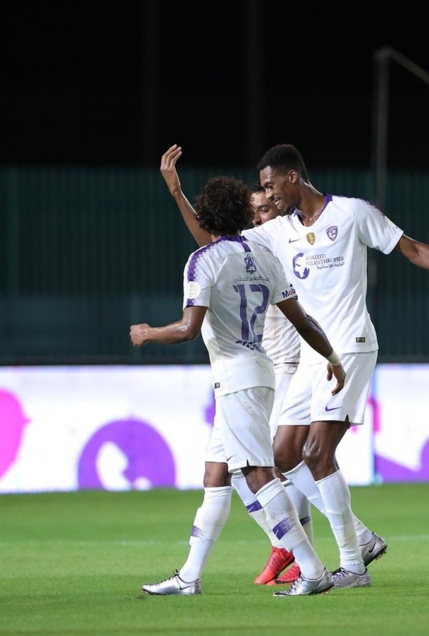 الهلال تجاوز القادسية بثنائية