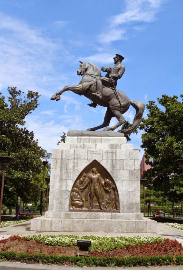 اجواء ساحة المدينة