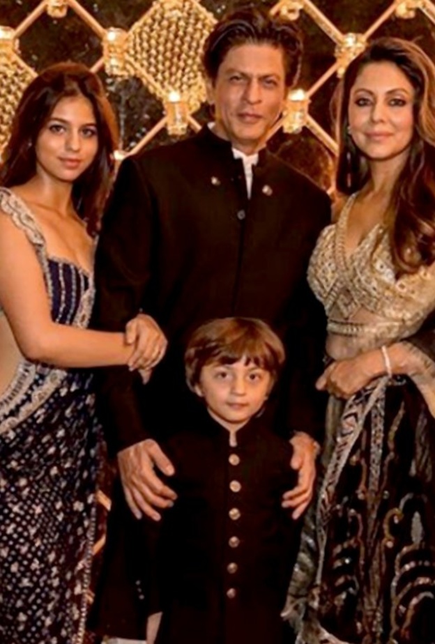 عليا بهات كاترينا كيف كاجول في حفل شاروخان بمناسبة عيد ديوالي