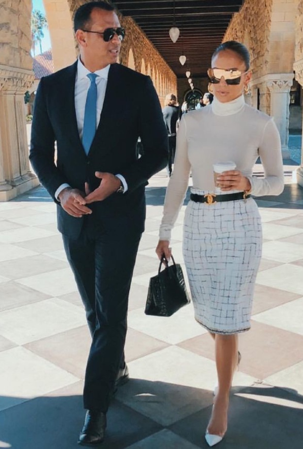 تصاميم عملية وكلاسيكية من اختيار النجمة جنيفير لوبيز Jennifer Lopez