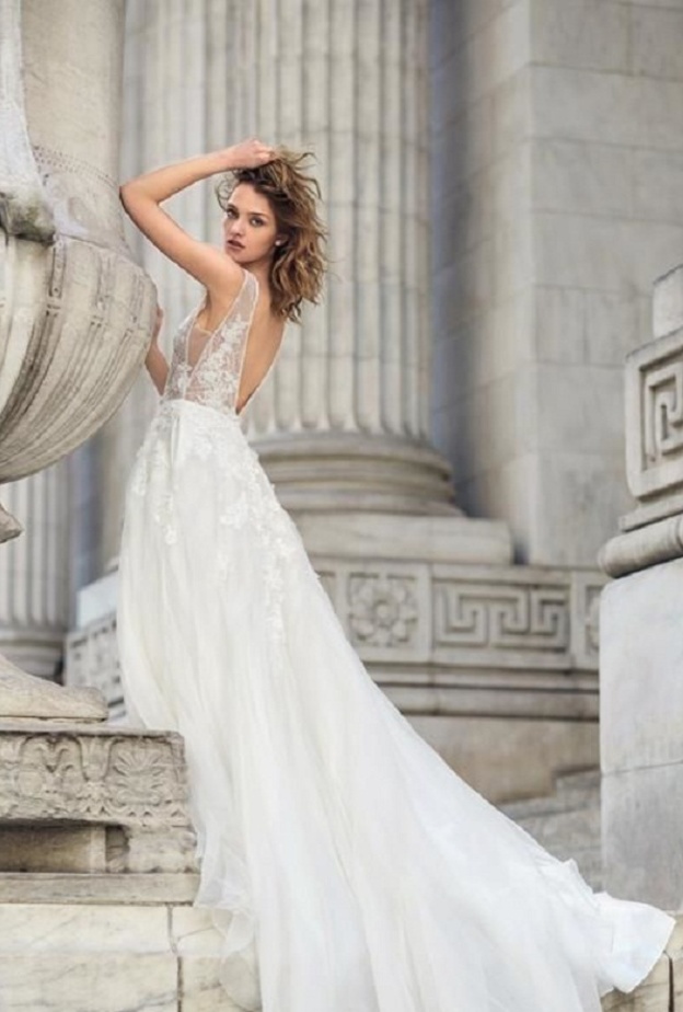 alessandra rinaudo فستان من تصميم