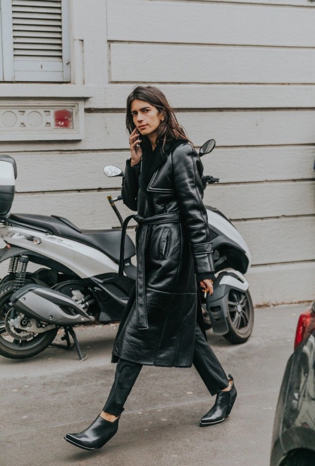 معاطف الجلد الدارجة بقصة الترنش الكلاسيكية