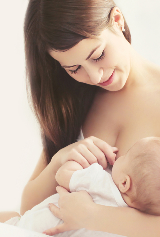 حليب الأم يقي من السرطان