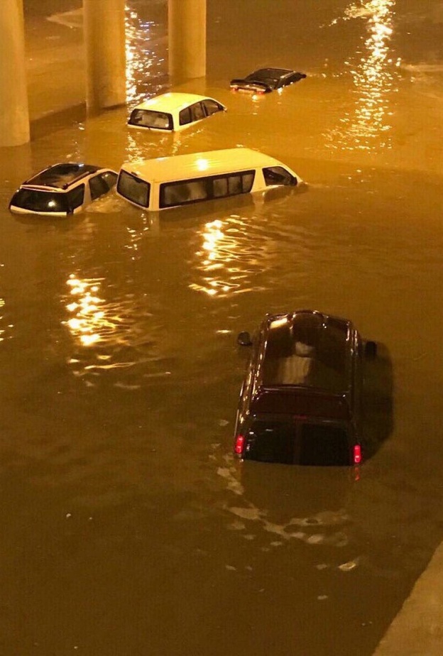 استقالة وزير الأشغال الكويتي بسبب الأمطار والسيول