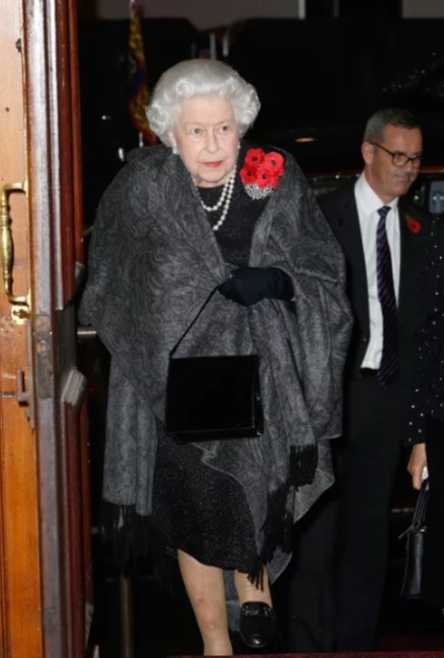 الملكة إليزابيث 