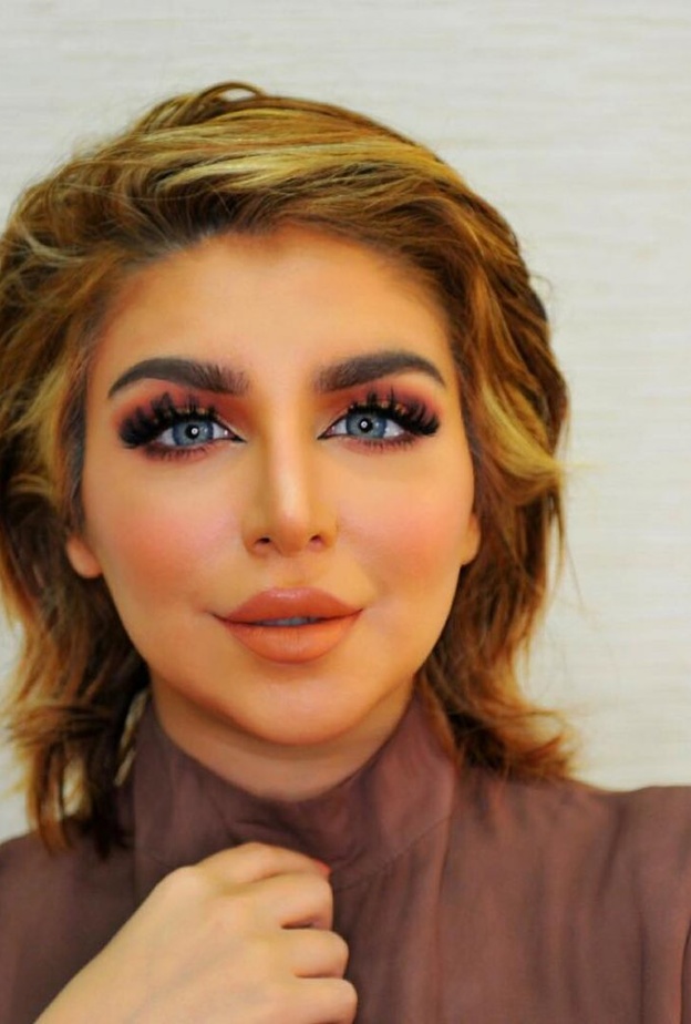 حلا نورة تثير الاستغراب بتصرفاتها