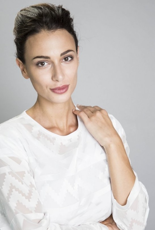 بإمكان JUVÉDERM® أن يشكّل ويحدد مناطق معينة في الوجه